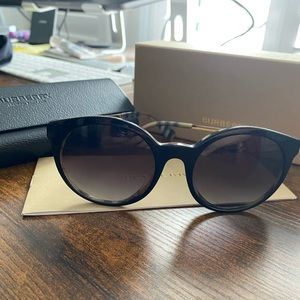 Burberry sunglasses